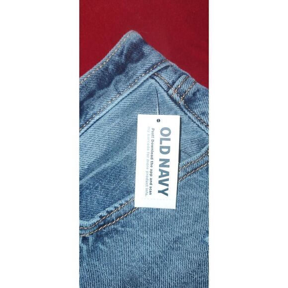 NWT Old Navy Womens High Rise Denim Slouchy Straight Distressed 3'' inseam Short - Picture 5 of 8